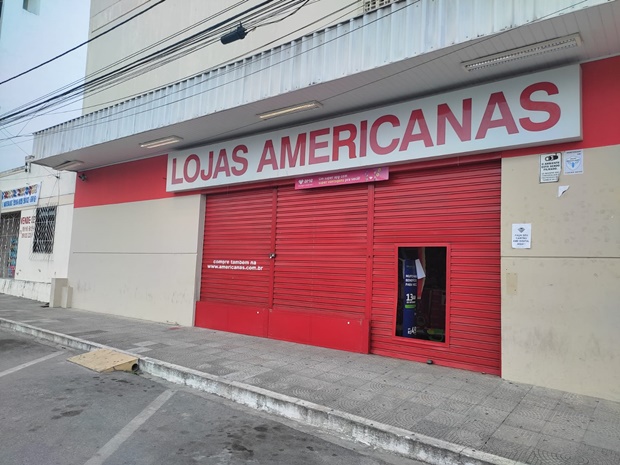 Lojas Americanas é arrombada no centro da cidade de Conceição do Coité