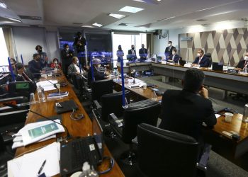 CPI da Pandemia aprova relatório e pede indiciamento de 80 pessoas