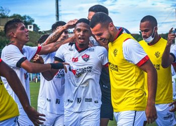 Em melhor sequência na temporada, Vitória inicia duelo com o Botafogo-PB por vaga no Nordestão