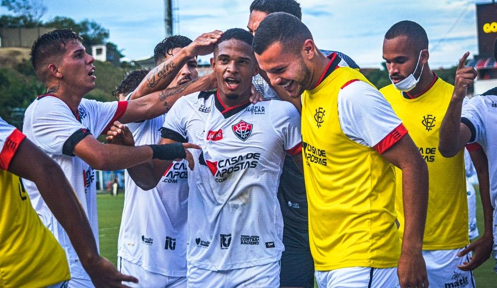 Em melhor sequência na temporada, Vitória inicia duelo com o Botafogo-PB por vaga no Nordestão