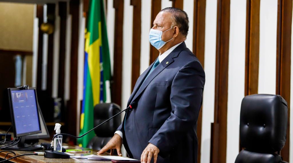 Minuto de silêncio marca primeira sessão da Assembleia Legislativa após morte do deputado João Isidório