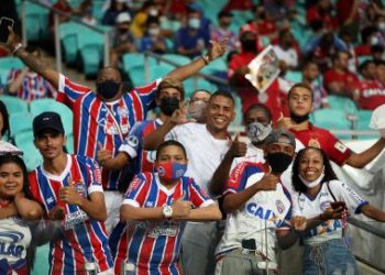 Bahia anuncia ingressos a partir de R$ 10 para jogo contra o Grêmio