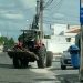 Coité – Para livrarem de quebra molas, condutores de veículos fazem ‘roubadinha’ arriscada em frente a hospital
