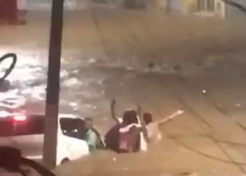 Mundo Novo: forte chuva alaga ruas, derruba casas e deixa rastro de destruição