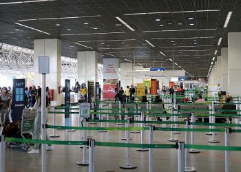 Anvisa recomenda exigência de vacinação contra covid para entrada no país
