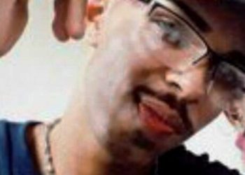 Jovem de 19 anos morre ao colidir moto em caminhão no centro da cidade