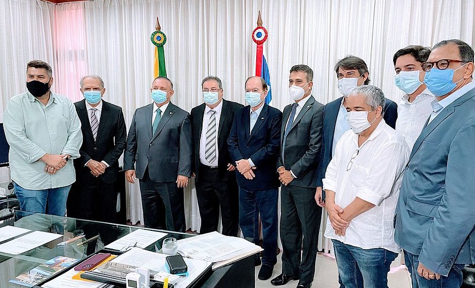 Deputados tomam posse na Alba após morte de João Isidório