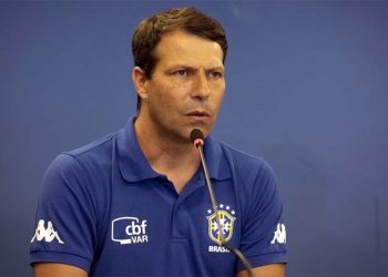 CBF demite Leonardo Gaciba da direção da Comissão de Arbitragem