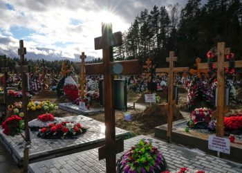 Mundo passa dos 5 milhões de mortes por Covid