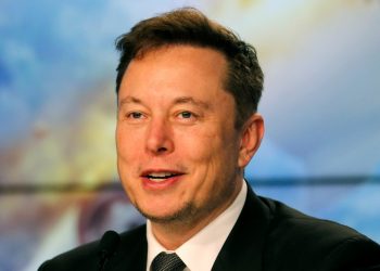 Fortuna de Elon Musk ‘desaba’ US$ 50 bilhões em dois dias, mas segue maior que a de Jeff Bezos