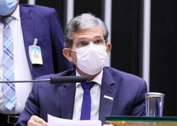 Presidente da Petrobras vai ao Senado explicar preço dos combustíveis