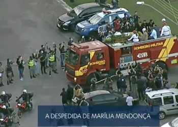 GO – Corpo de Marília Mendonça é enterrado após ser seguido por multidão