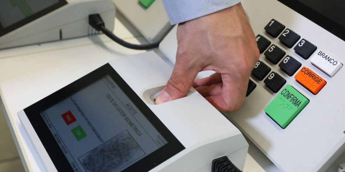 TSE apresenta novo modelo de urna eletrônica para eleições de 2022