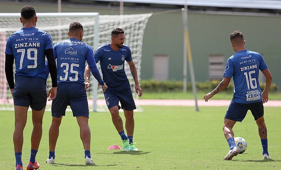 Com mudança no ataque, Bahia está pronto para último jogo do ano