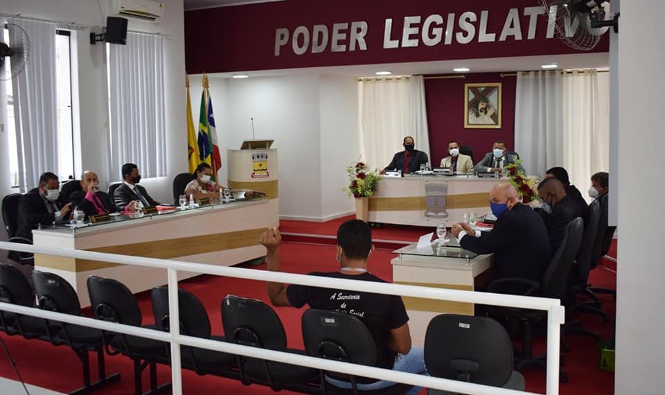 Câmara Municipal de Queimadas realiza Sessão Especial de encerramento dos trabalhos do Segundo Período Legislativo de 2021