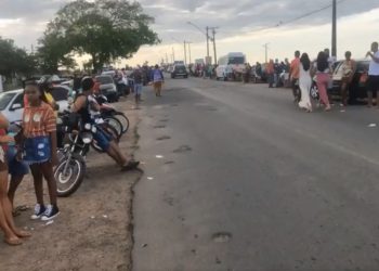 Após passar por delicada cirurgia, deputado Tom Araújo é recebido por centenas de pessoas em Coité