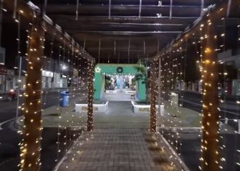 Prefeitura de Retirolândia leva alegria do natal com mais uma bela decoração – Video