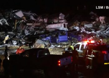 EUA – Tornados matam dezenas de pessoas no Kentucky