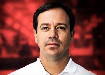 Vitória anuncia Dado Cavalcanti como técnico para temporada 2022
