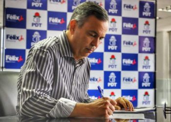 Projeto de Félix Júnior exige comprovante de vacinação para eleitor votar em 2022