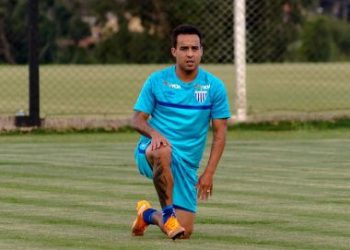 Vitória contrata o experiente Jadson com passagem por Corinthians, Athletico e seleção brasileira