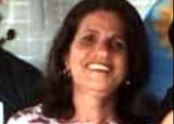 Mulher morre após sofrer choque elétrico quando limpava geladeira