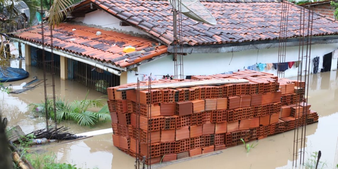 Vídeos e fotos enviados por leitores do CN mostram a força das chuvas no Vale do Jequiriçá nas últimas 24h (atualizada)