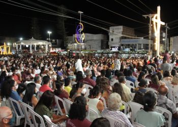 Missa campal e procissão marcam encerramento da Festa de Nossa Senhora da Conceição do Coité