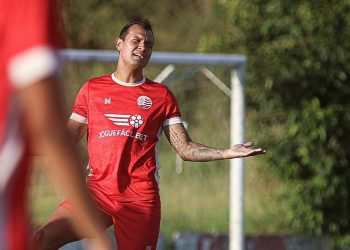 Bahia contrata Vinícius, mas jogador irá para o Goiás por causa do salário