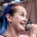 Cantora tcheca morre após pegar covid-19 propositalmente para obter anticorpos