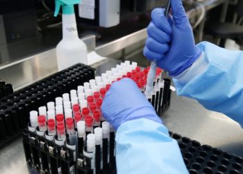 Variante Ômicron representa mais de 71% dos casos de coronavírus na Bahia