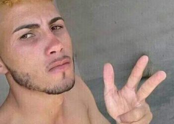 Motociclista morre em acidente depois de atropelar criança