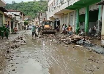 Deputado Alex da Piatã diz que começa o ano de olho na reconstrução das cidades afetadas pelas chuvas de dezembro