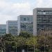Servidores federais fazem atos em Brasília por reajuste salarial
