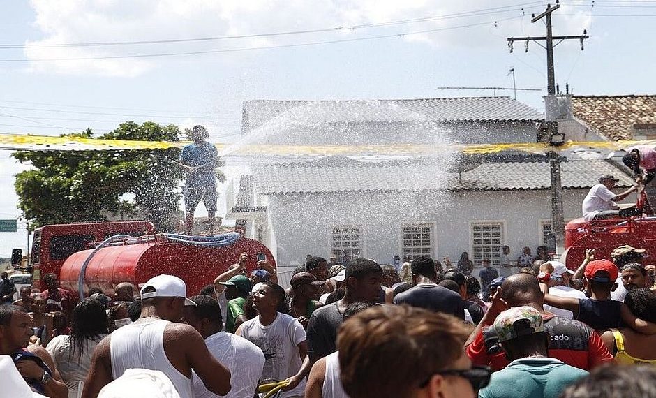 Festa em São Gonçalo dos Campos provoca aglomeração e é encerrada pela PM