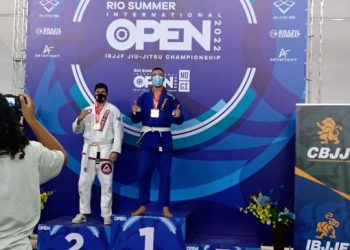 Atleta de Santaluz leva ouro em competição de jiu jitsu no Rio de Janeiro