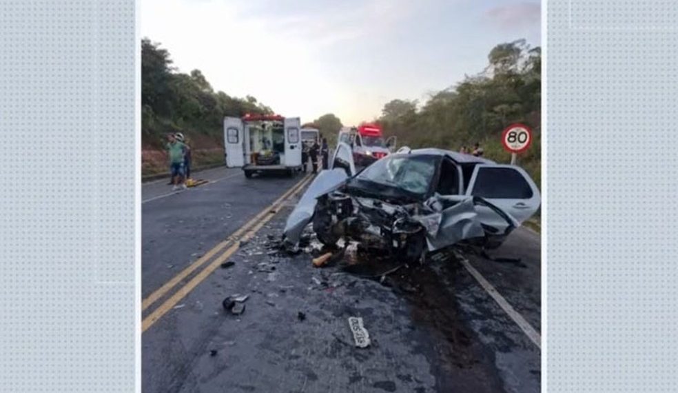 Acidente entre dois carros mata 4 pessoas na BR-367