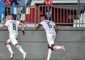 Baianão: Vitória bate o Barcelona de Ilhéus na Arena Cajueiro
