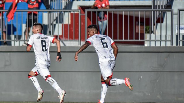 Baianão: Vitória bate o Barcelona de Ilhéus na Arena Cajueiro