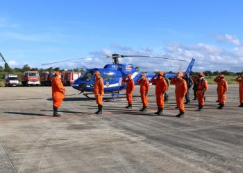 Bombeiros militares da Bahia embarcam para o Rio de Janeiro e reforçarão resgate em Petrópolis-RJ