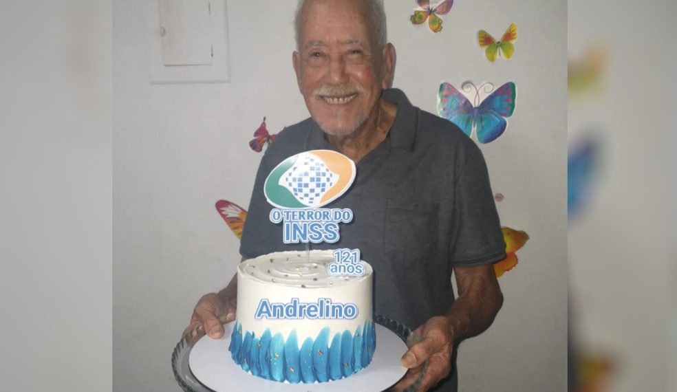 GO – Idoso comemora 121 anos com bolo temático: ‘O terror do INSS’