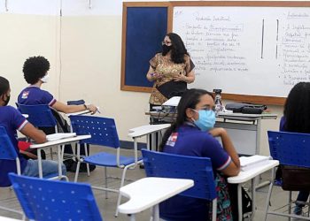 Projeto do Governo do Estado aumenta vencimentos dos professores em quase 16%