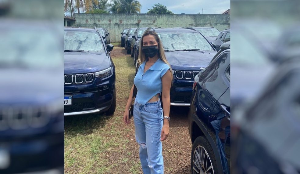 GO – Prefeito presenteou 15 netos com carros de luxo