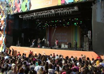 Decreto proíbe festas de rua até 2 de março e mantém limite de público para eventos em todo Estado