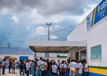 Após fechar UPA, prefeito de Coité abre UBS no mesmo imóvel