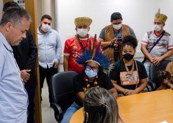 Alex da Piatã recebe professores indígenas, acompanha comerciantes de Ubaíra ao Desenbahia e fala dos investimentos em Crisópolis