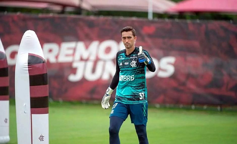 Bahia acerta a contratação do goleiro César, ex-Flamengo
