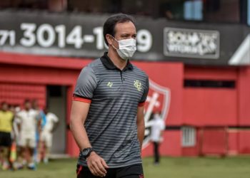 Vitória demite Dado e traz Geninho para sua quinta passagem pelo clube