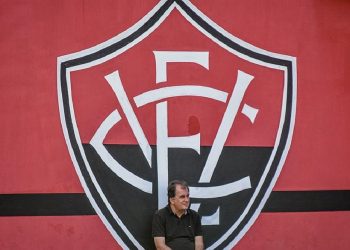 Cadê o pix? Vitória tem premiação da Copa do Brasil bloqueada