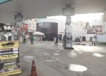 Sindicato dos Postos de Combustíveis da BA e Sefaz discutem possibilidade de redução no preço da gasolina no estado